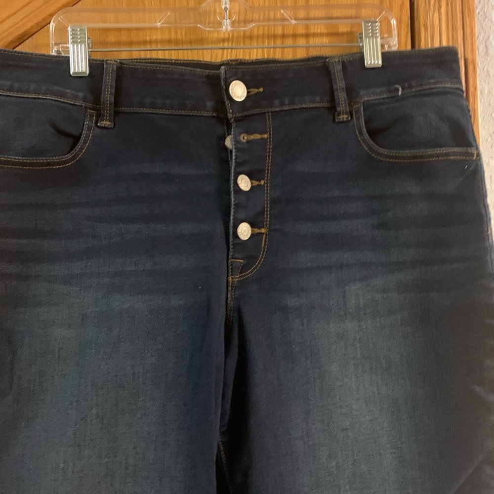 Maurices jeans